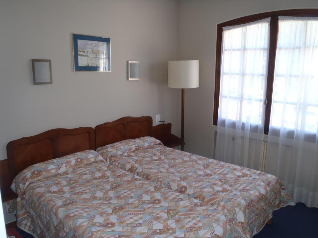 Grand Hotel Du Cours Sisteron Rom bilde