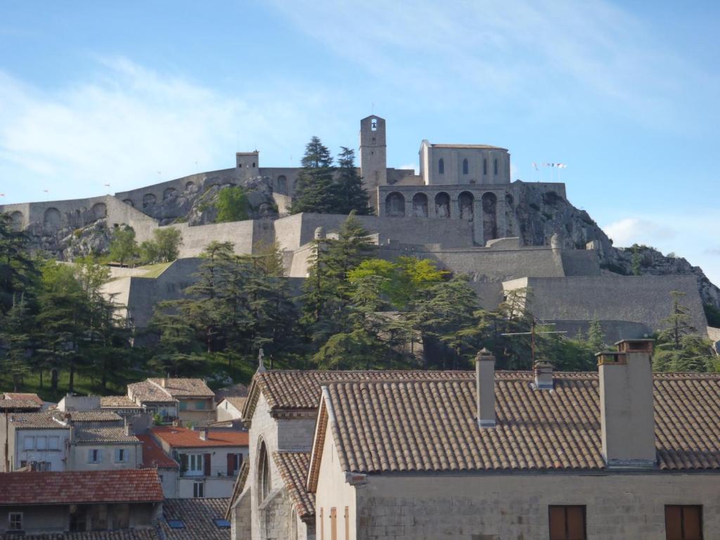 Grand Hotel Du Cours Sisteron Rom bilde