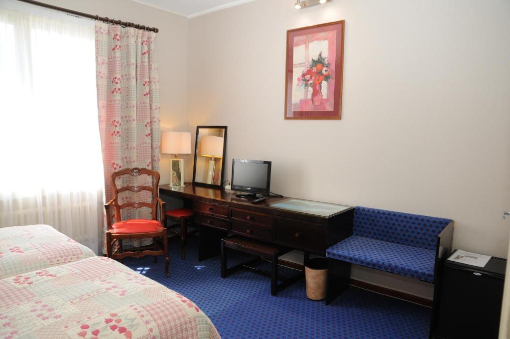 Grand Hotel Du Cours Sisteron Rom bilde